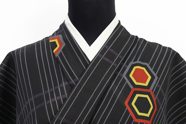 【受注商品】小室庵 セオα ポリエステル 着物 縞亀甲 黒黄赤