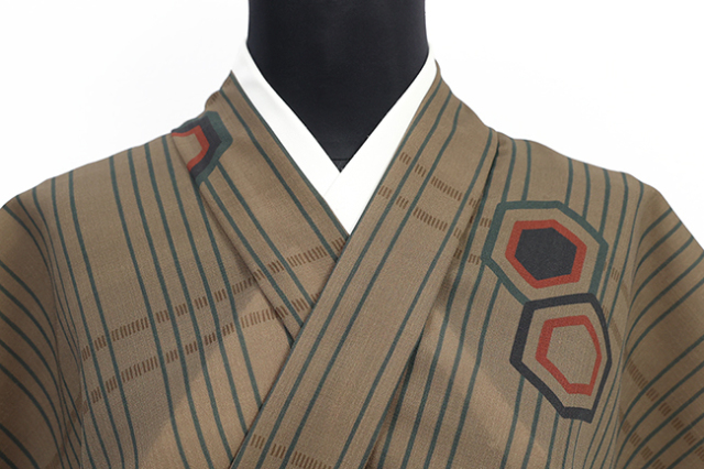 【3/20ライブショッピング紹介商品】【受注商品】小室庵 セオα ポリエステル 着物 縞亀甲 モスグリーン