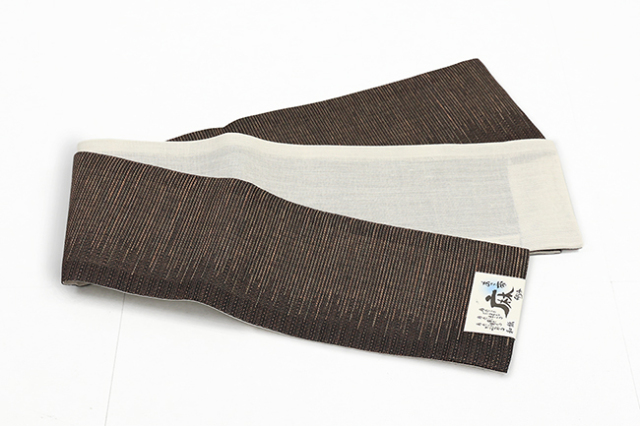本麻 半幅帯 夏帯 片寄せ縞 焦茶×白