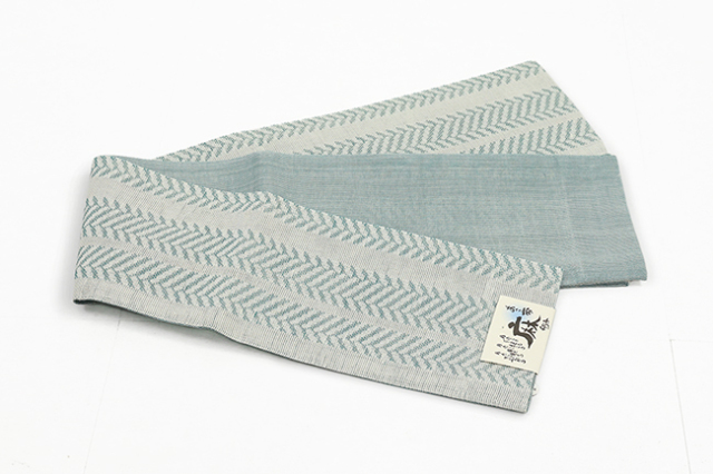 本麻 半幅帯 夏帯 ヘリンボーン縞 青緑×白