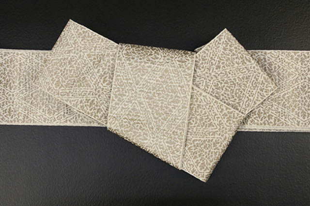 博多織 西村織物 正絹 角帯 道轍 織更紗 六花菱 生成り色