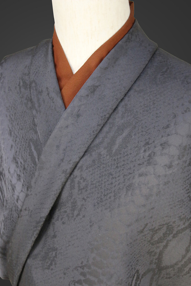 柴田織物 正絹お召し着尺 オーダー仕立て付 後染 ダイヤモンドパイソン チャコール