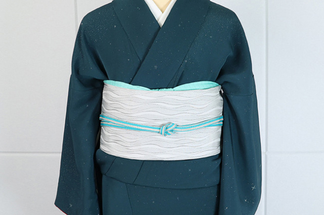 ワタマサ ひとえ八寸帯（兵児帯）よろけ立涌 白×プラチナ