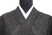 紺仁工房 綿麻紅梅 夏着物 ドット 黒