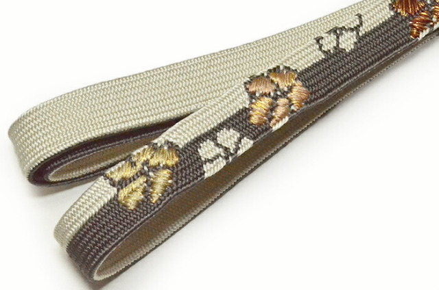 正絹帯締め　薄炭色（紫み）×オフホワイト（金糸入り）　【帯じめ】【普段着向き】