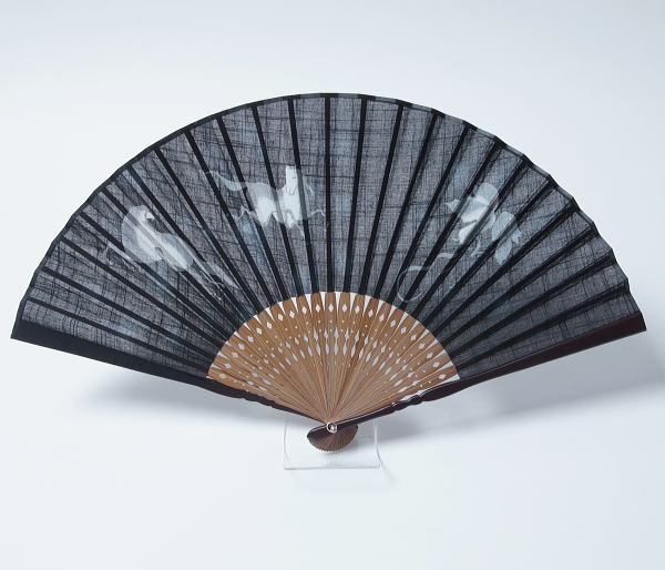 新品　メンズ絹地扇子　瓢箪から駒　1
