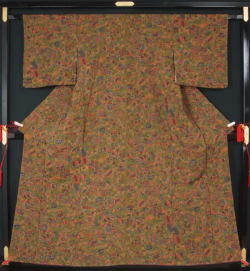 未使用品　ちりめん小紋　唐花更紗模様