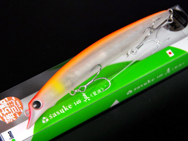 シーバス(鱸)木彫り　体長77cm 入荷アイテムご紹介！】 - 道東の釣りならブルーマリン