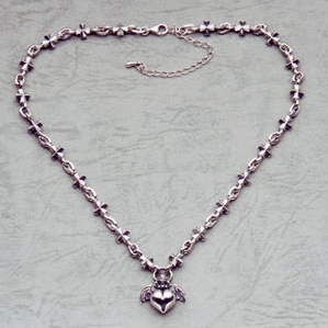 Barbara(バーバラ)　ペンダント　Barbara Iron Cross Pendant　PB-N-403　チェーン約35cm (+5cmのアジャスター付き)