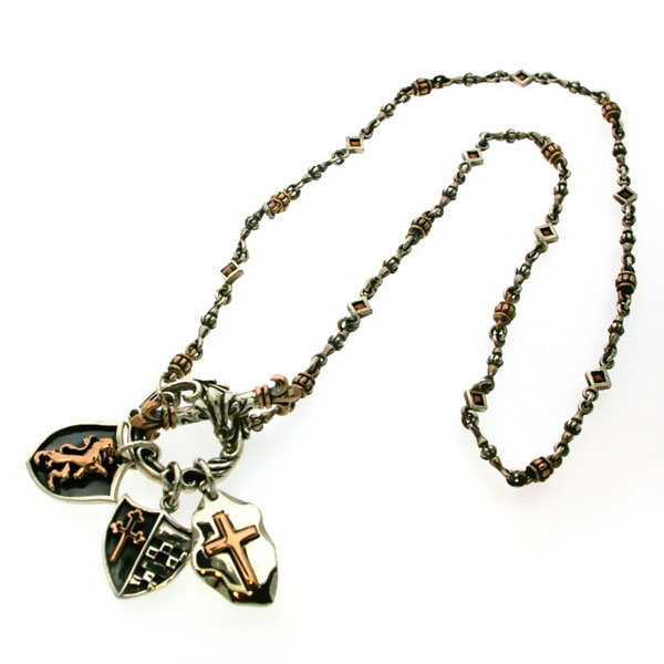 【ロードキャメロット　ネックレス　チェーン】Lord Camelot　LC-323　エンブレムチャーム付きデザインチェーン