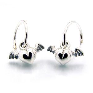 CHIEKO+ peekaboo heart hoop pierce シルバー simoe】Hug Hoop Pierce