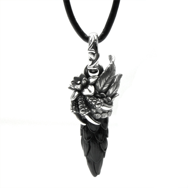 ブラッディマリー Bloody Mary Relic 遺跡 ペンダント w