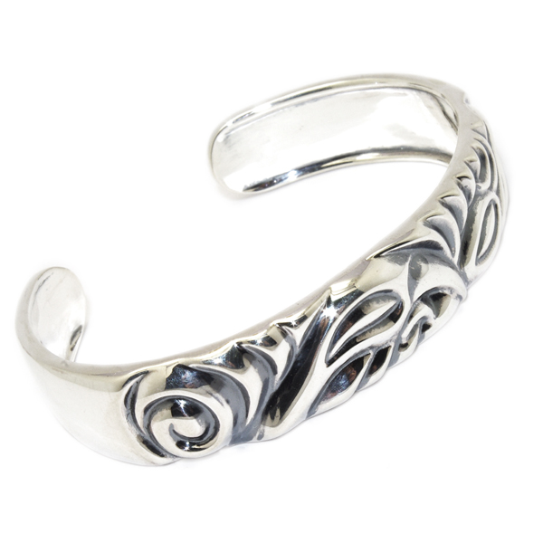 ★最終値下げ★LOVE CUFF ブレスレット Ｍサイズ ☆最終値下げ☆LOVE CUFF ブレスレット Mサイズ