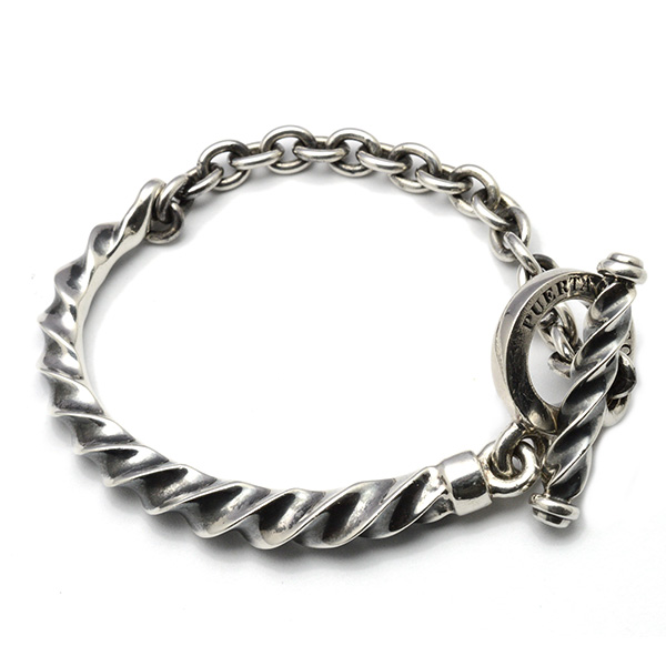 Puerta Del Sol プエルタデルソル