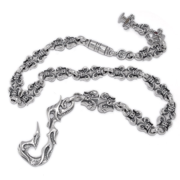 トラヴィスワーカー TRAVIS WALKER Flame Hook Fleur-de-lis Medalion