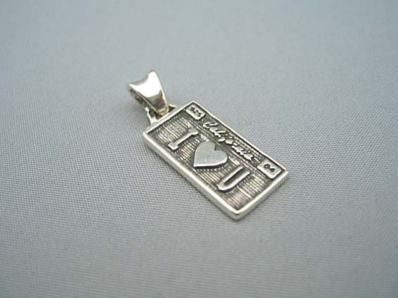 トラヴィスワーカー　TRAVIS WALKER　ライセンスプレート“I LOVE U“スモール ペンダント【トップのみ】　LPS019-S