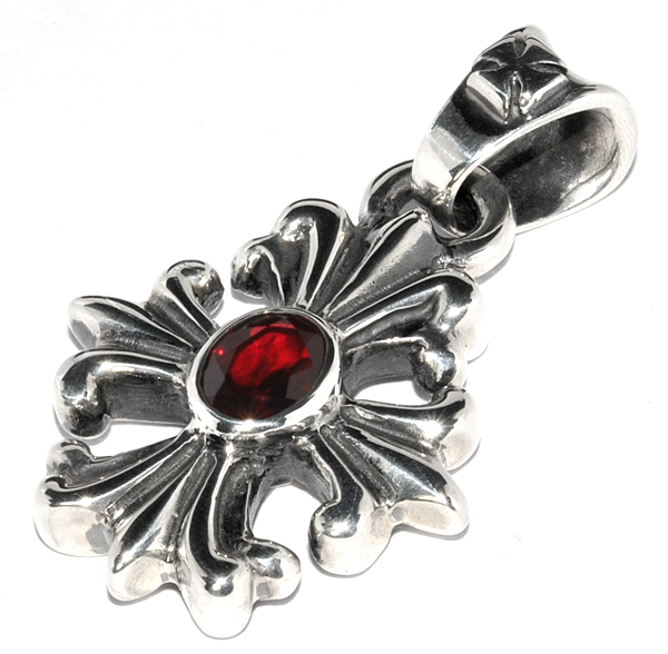 トラヴィスワーカー　TRAVIS WALKER　 Cross with Garnet "Old School" Pendant　PDS040-01