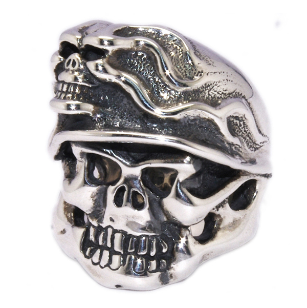 トラヴィスワーカー　TRAVIS WALKER　Madness Helmet Skull Ring   RGS011