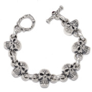 トラヴィスワーカー　TRAVIS WALKER　Jumped Side by Side Skull Bracelet  BRS003