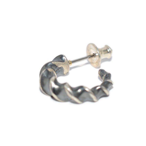 【プエルタ デル ソル　ピアス】PUERTA DEL SOL　PC1015