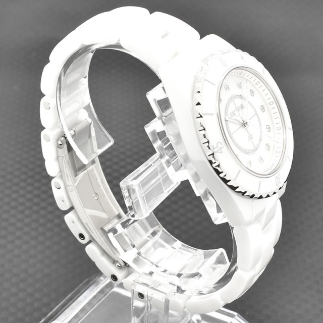 シャネル CHANEL J12 ホワイトセラミック H5704 ホワイトシェル 12Pダイヤ クォーツ 33mm 新品