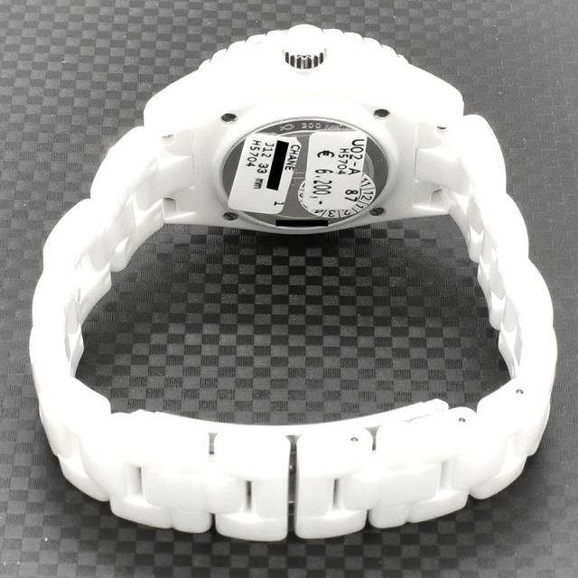 シャネル CHANEL J12 ホワイトセラミック H5704 ホワイトシェル 12Pダイヤ クォーツ 33mm 新品