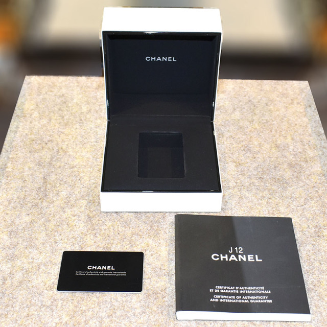 シャネル CHANEL J12 33 12Pダイヤ H5513 世界1200本限定 ピンクシェル クォーツ USED 中古