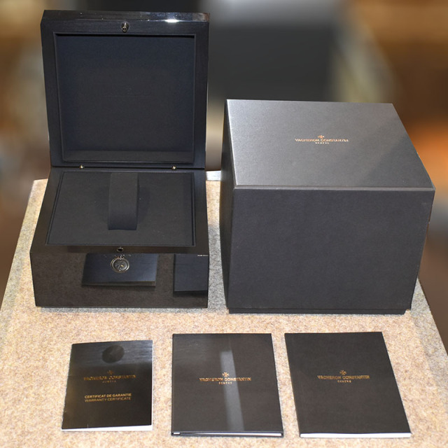 ヴァシュロンコンスタンタン フィフティーシックス オートマティック 4600E/000A-B487 40mm ブルー USED 中古