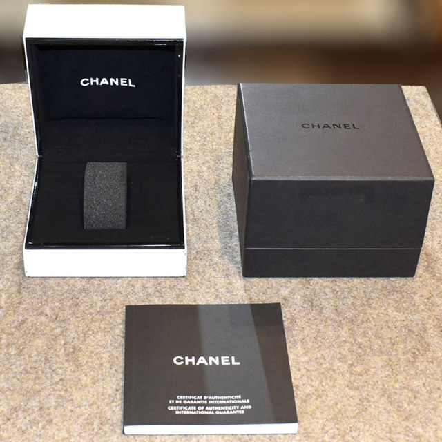 シャネル CHANEL J12 H2570 ホワイトセラミック 29mm ホワイトシェル 8Pダイヤ USED 中古