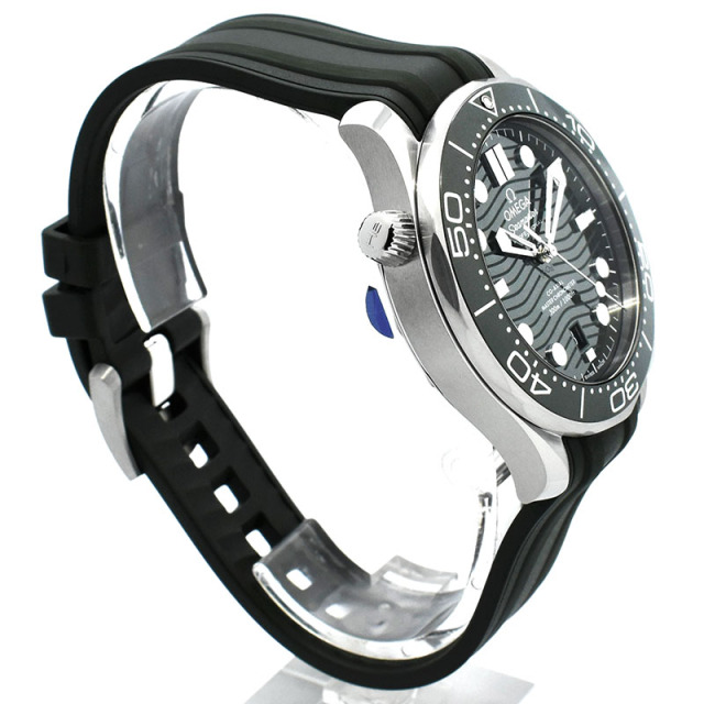 オメガ OMEGA シーマスター300 コーアクシャル マスタークロノメーター 210.32.42.20.10.001 グリーン 42mm 未使用品