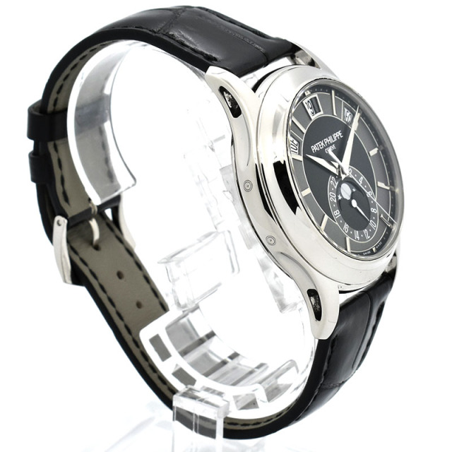 パテックフィリップ PATEK PHILIPPE コンプリケーション アニュアルカレンダー 5205G-010 40mm 18KWG USED 中古