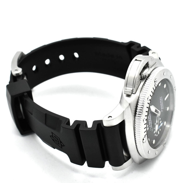 パネライ PANERAI ルミノール1950 サブマーシブル 3デイズ アッチャイオ PAM00682 42mm 自動巻 U番 USED 中古