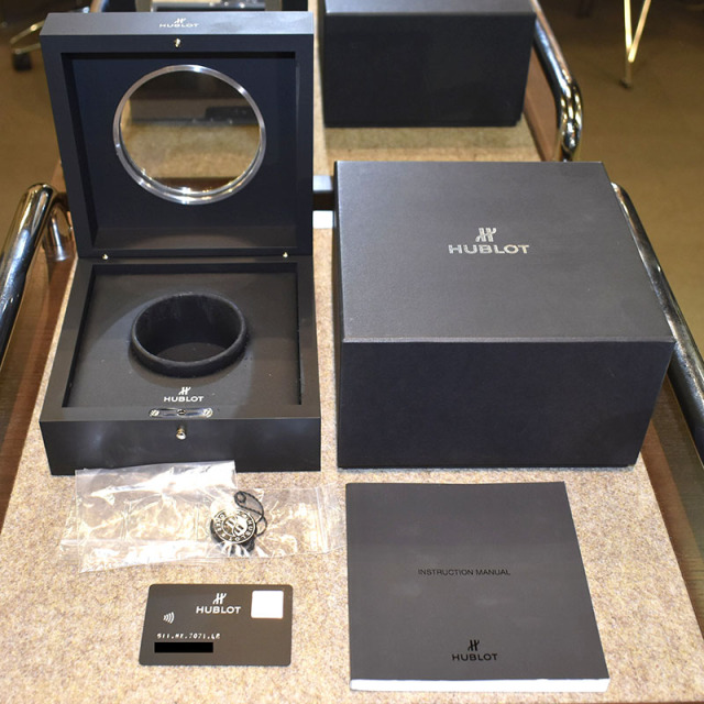 ウブロ HUBLOT クラシックフュージョン レーシンググレー チタニウム 511.NX.7071.LR 45mm USED 中古
