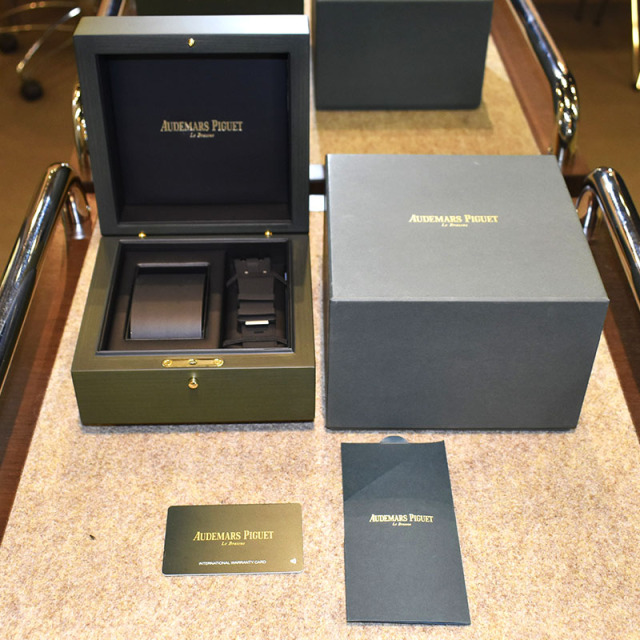 オーデマ・ピゲ AUDEMARS PIGUET ロイヤルオーク オフショアダイバー 15720ST.OO.A027CA.01 ブルー 42mm USED 中古