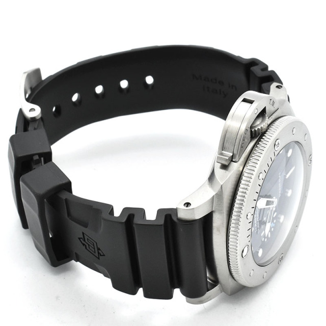 パネライ PANERAI ルミノール サブマーシブル1950 BMG-TECH 3デイズ オートマティック PAM00692 47mm T番 USED 中古