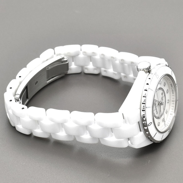 シャネル CHANEL J12 ホワイトセラミック H5704 ホワイトシェル 12Pダイヤ クォーツ 33mm USED 中古