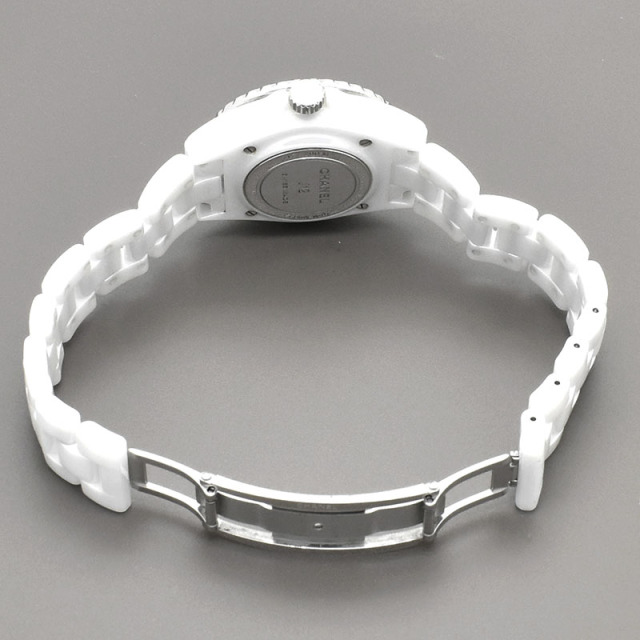 シャネル CHANEL J12 ホワイトセラミック H5704 ホワイトシェル 12Pダイヤ クォーツ 33mm USED 中古