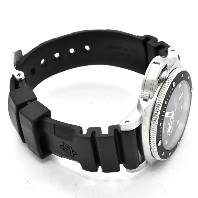 パネライ PANERAI サブマーシブル 42mm PAM00683 自動巻 W番 USED 中古