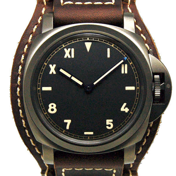 パネライ　PANERAI　ルミノール カリフォルニア 8デイズ DLC　PAM00779　44mm　手巻き　ブラック　チタン　USED　中古