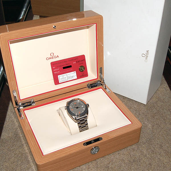 オメガ OMEGA シーマスター プラネットオーシャン マスタークロノメーター 215.90.44.21.99.001 チタン 43.5mm USED 中古