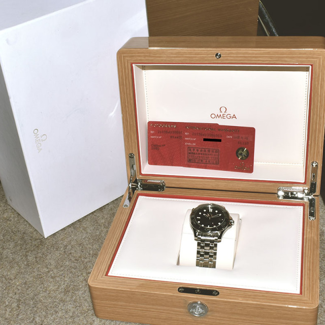 オメガ OMEGA シーマスター300 コーアクシャル 212.30.41.20.01.003 ブラック 41mm 未使用品
