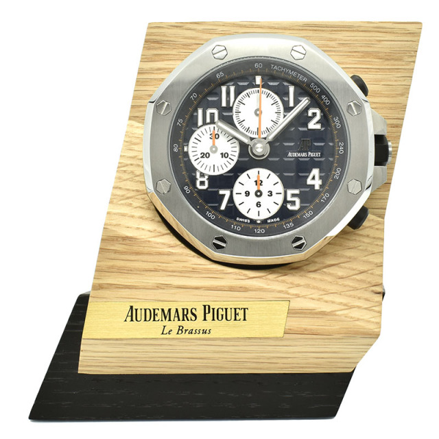 オーデマ・ピゲ　AUDEMARS PIGUET　ロイヤルオーク オフショア クロノグラフ テーブルクロック　ノベルティ　65mm　置き時計　クォーツ　新品同様品