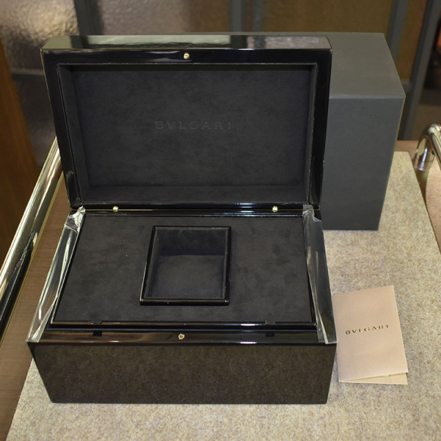 ブルガリ BVLGARI オクト ローマ ワールドタイマー 103486 自動巻き ブラック 41mm メンズ 未使用品 Zetton