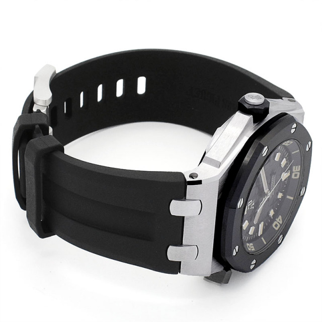 オーデマ・ピゲ AUDEMARS PIGUET ロイヤルオークオフショア ダイバー 15720CN.OO.A002CA.01 ブティック300本限定 自動巻き ブラック 42mm メンズ 未使用品 Zetton