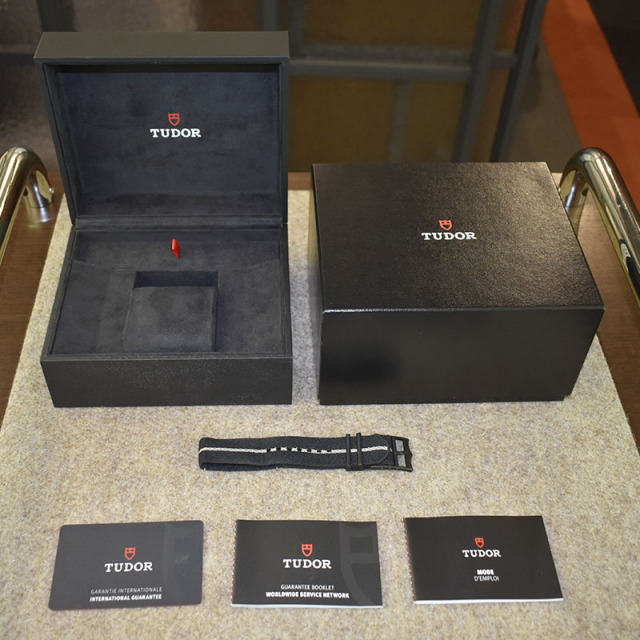 チューダー TUDOR ブラックベイ セラミック 79210CNU 自動巻き ブラック 41mm メンズ 未使用品 Zetton