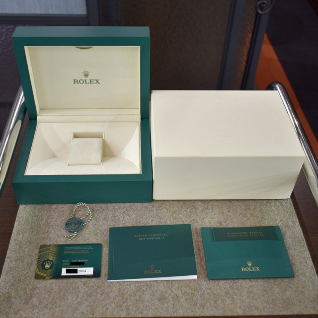 国際保証書有り】ROLEX ロレックス GMTマスター2 126718GRNR