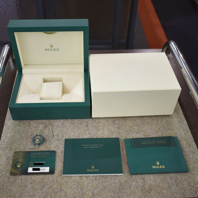 国際保証書有り】ROLEX ロレックス GMTマスター2 126713GRNR 腕時計
