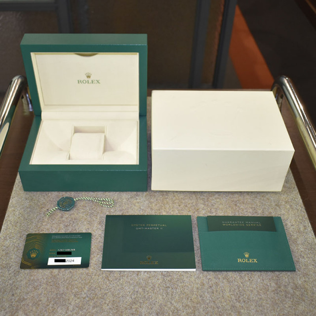国際保証書有り】ROLEX ロレックス GMTマスター2 126710BLNR 腕時計