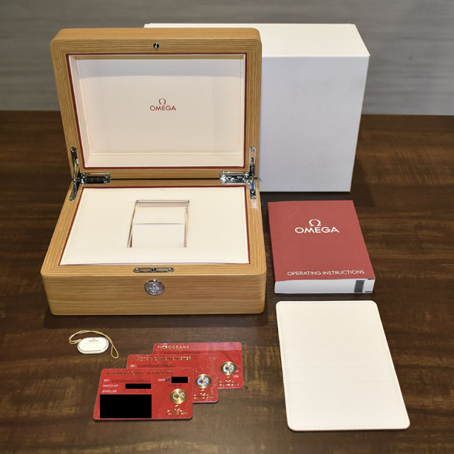 国際保証書有り】OMEGA オメガ シーマスター300 コーアクシャル