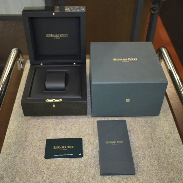国際保証書有り】AUDEMARS PIGUET オーデマ・ピゲ ロイヤルオーク